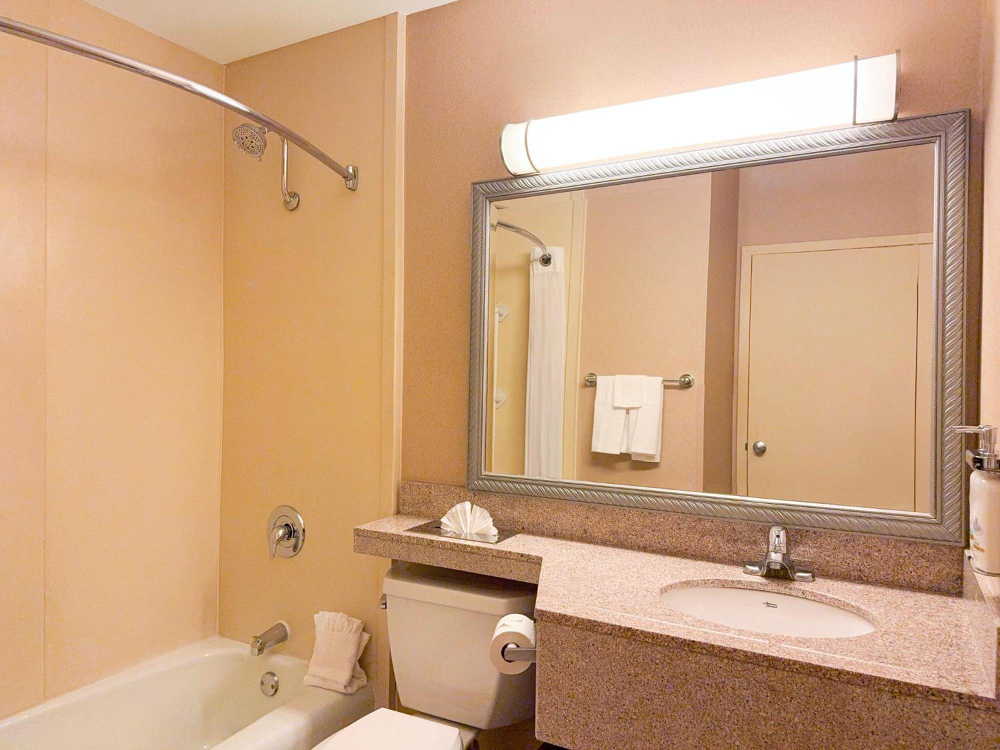 South Plainfield-piscataway By Ihg Hotel 3*