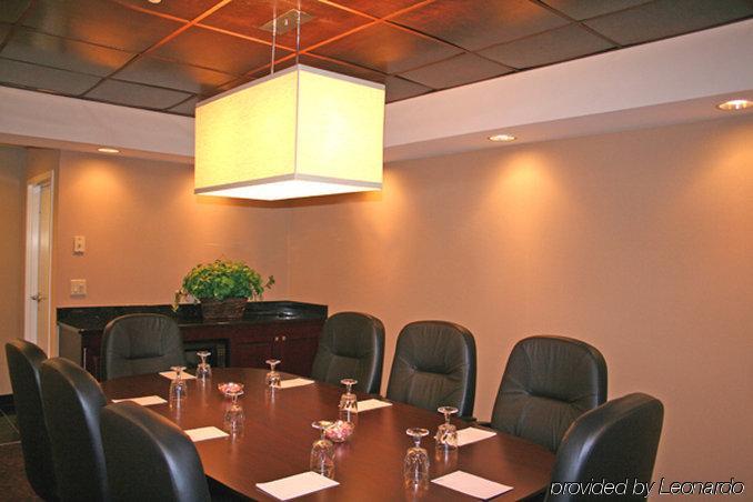 South Plainfield-piscataway By Ihg Hotel